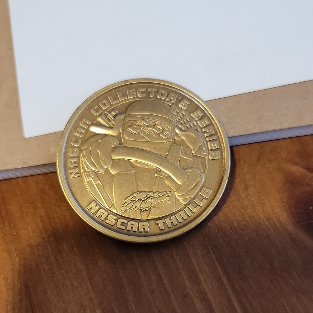 Nascar Gold Collector's Coin - Metallic Racing Emblem Nascar Thrills